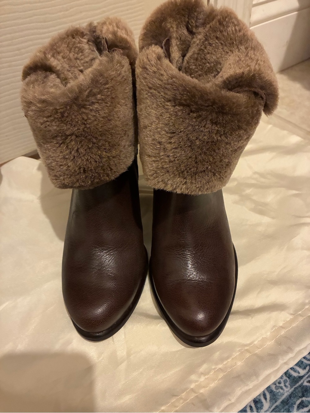 UGG Women's Dark Brown Leather Ankle Boots with Plush Shearling Cuff